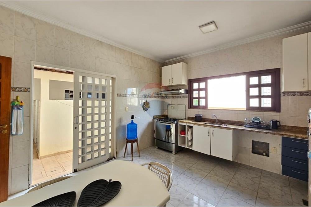 Casa de Condomínio - Venda - Manaus , Amazonas - WhatsApp Image 2025-10-13 at 16.18.43 (2).jpeg - Cozinha - 720401093-4