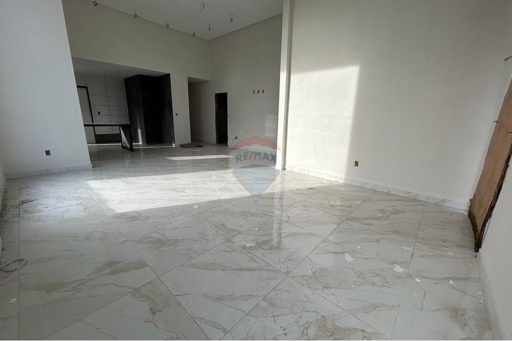 Casa de Condomínio - Venda - Parnamirim , Rio Grande do Norte - WhatsApp Image 2025-04-30 at 15.25.37 (5).jpeg - 720731004-398