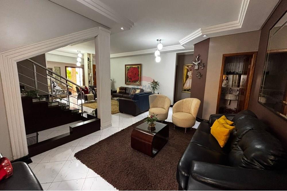 Sobrado - Venda - Anápolis , Goiás - Imagem do WhatsApp de 2025-10-29 à(s) 16.47.22_b2b8a50d.jpg - 721991030-32