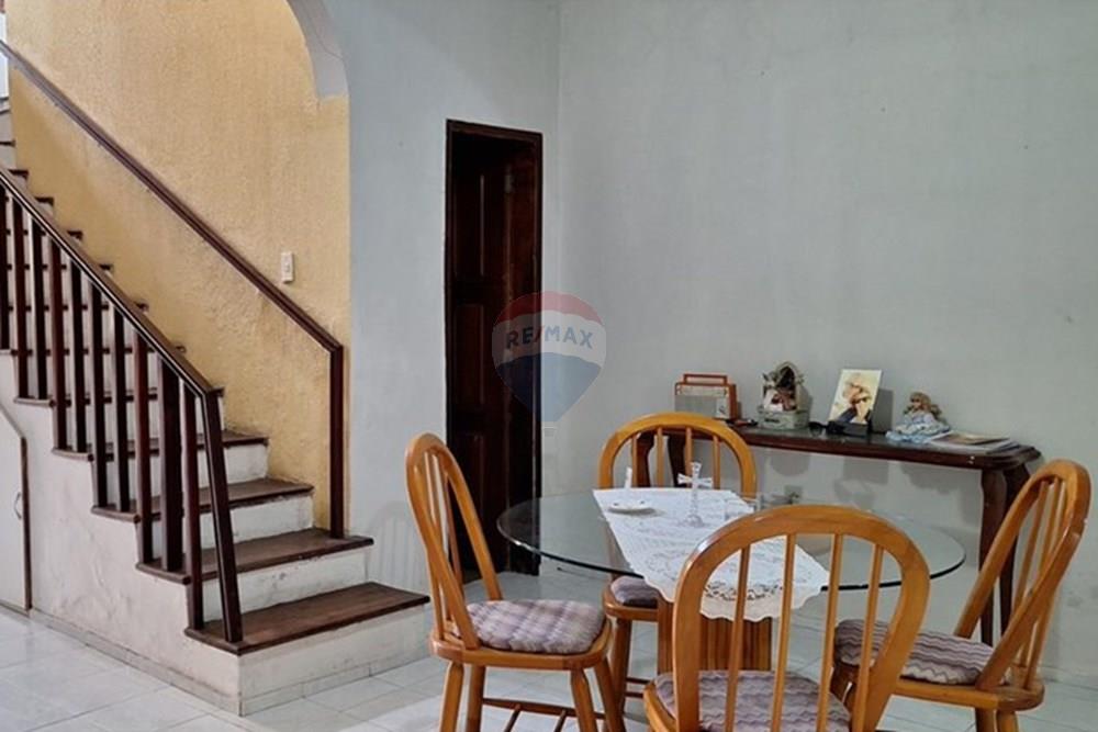 Casa - Venda - Fortaleza , Ceará - sala e escada.jpg - 720981086-4