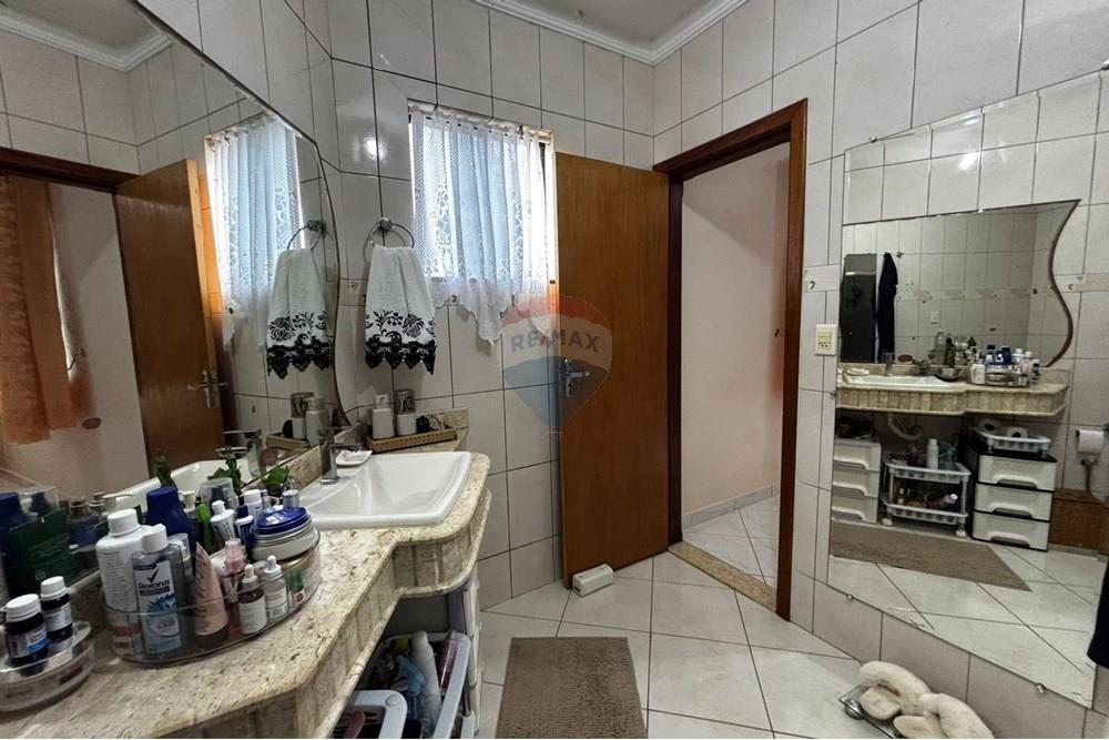 Sobrado - Venda - Anápolis , Goiás - Imagem do WhatsApp de 2025-10-29 à(s) 16.47.17_214e2984.jpg - 721991030-32