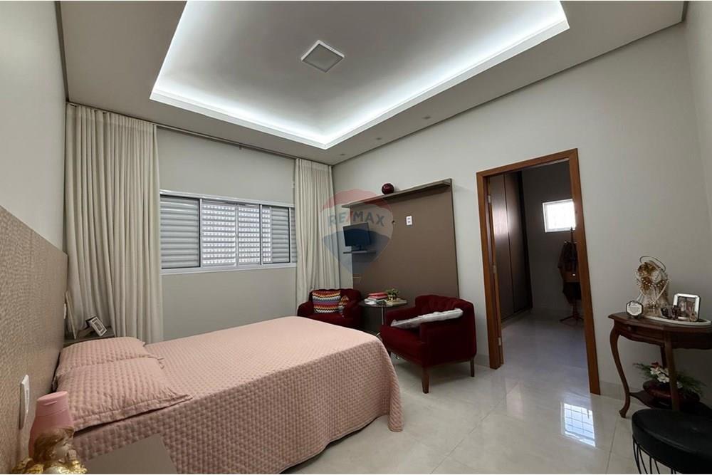 Casa - Venda - Jataí , Goiás - WhatsApp Image 2025-11-13 at 17.05.18 (3).jpeg - 722301005-32