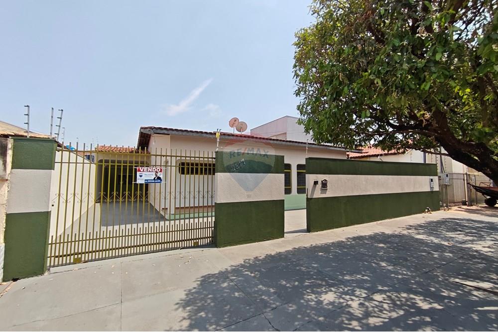 Casa - Venda - Rondonópolis , Mato Grosso - 01.jpg - 722261012-8