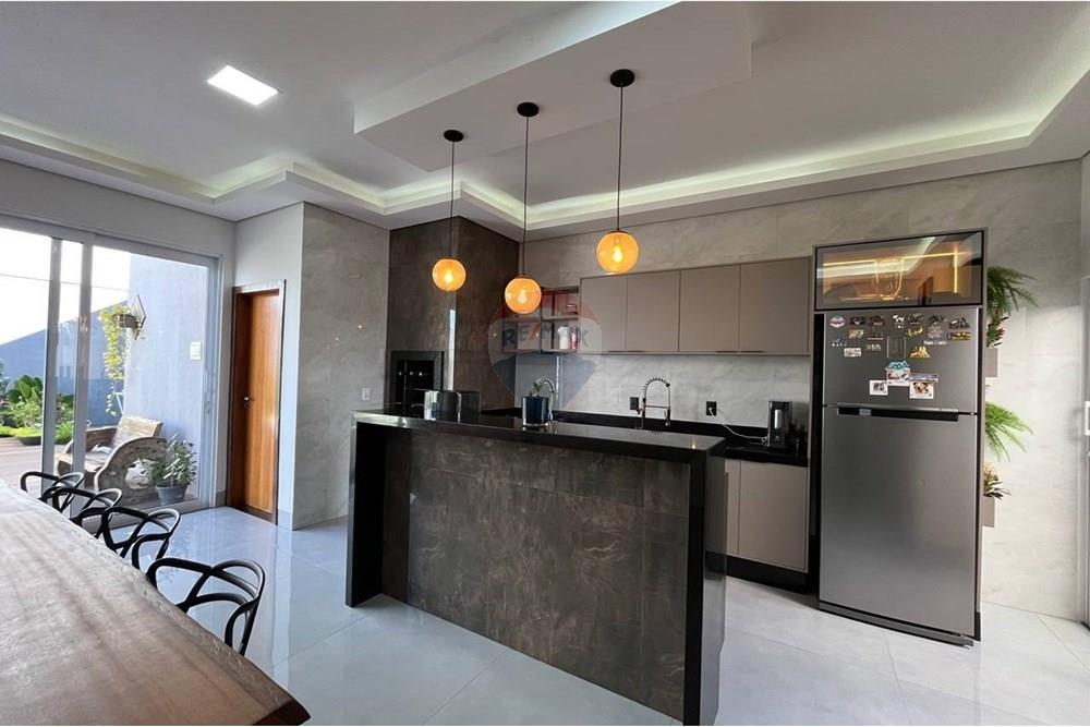 Gyvenamasis - Namas - Sinop , Mato Grosso - BR - photo_2025-06-02_22-31-19.jpg - 721561028-36