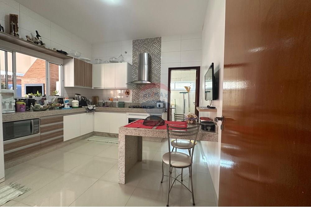 Casa - Venda - Água Boa , Mato Grosso - eeb4aa38-ae41-4eca-8d3e-7c1e47f26710.jpg - 722211006-36