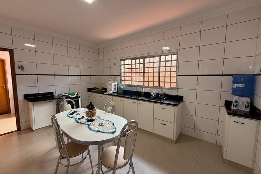 Casa - Venda - Jataí , Goiás - WhatsApp Image 2025-11-13 at 10.42.08 (9).jpeg - 722301003-72