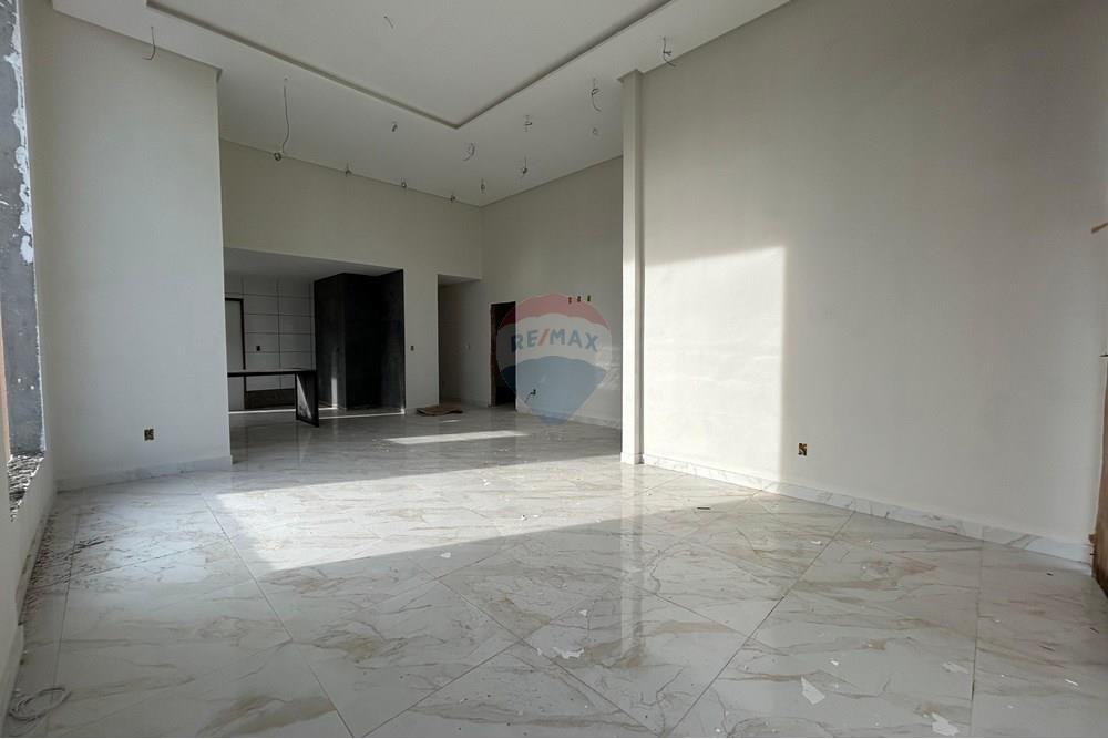 Casa de Condomínio - Venda - Parnamirim , Rio Grande do Norte - WhatsApp Image 2025-04-30 at 15.25.37 (2).jpeg - 720731004-398