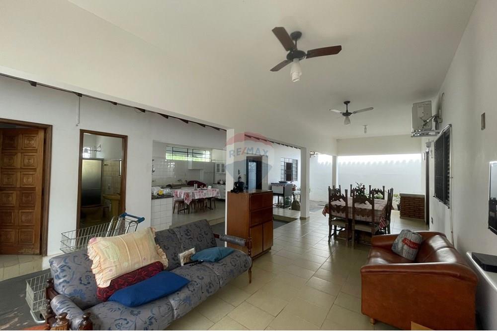 Casa Comercial - Venda - Rondonópolis , Mato Grosso - Imagem do WhatsApp de 2025-01-30 à(s) 13.43.52_a8182994.jpg - 722261001-14