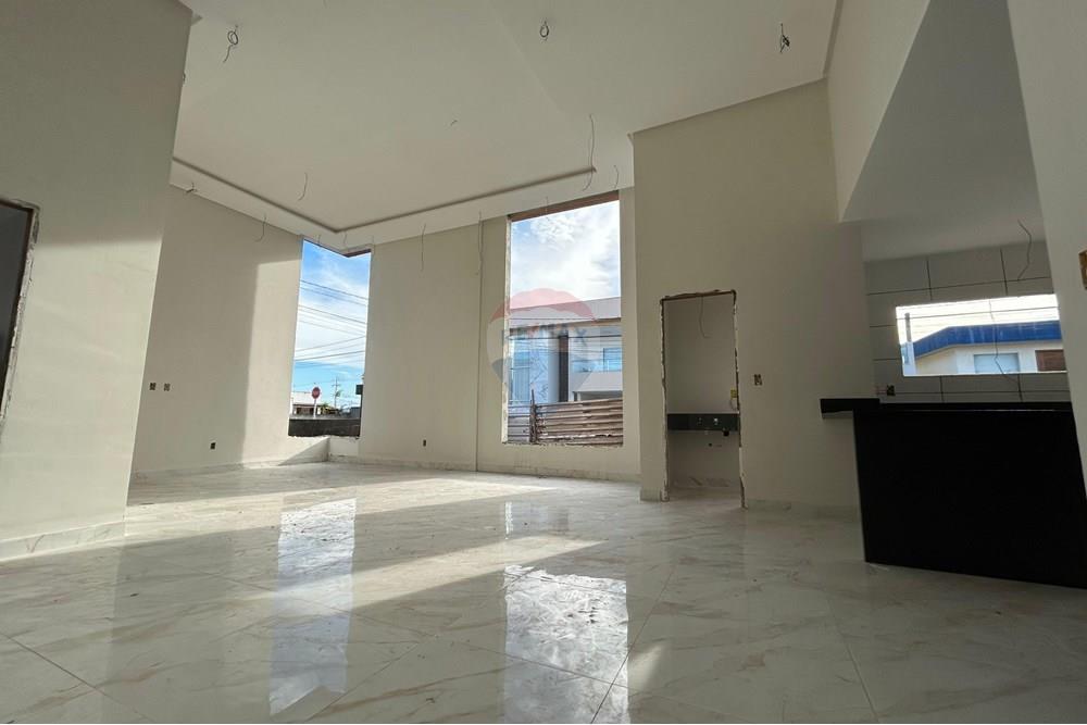 Casa de Condomínio - Venda - Parnamirim , Rio Grande do Norte - WhatsApp Image 2025-04-30 at 15.25.35.jpeg - 720731004-398