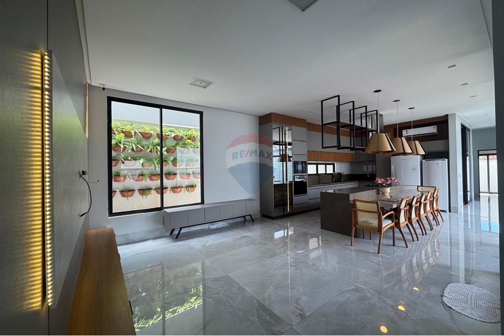 Sobrado - Venda - Araguaína , Tocantins - WhatsApp Image 2025-05-20 at 15.01.55 (1).jpeg - 722171003-103