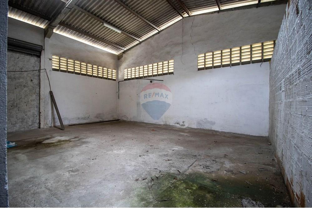บ้านที่กั้นเป็นสองส่วน - โกดังสินค้า - Parnamirim , Rio Grande do Norte - BR - WhatsApp Image 2025-03-27 at 21.44.12.jpeg - 720891001-108
