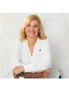 Rita  Zurzolo - RE/MAX ESTATE