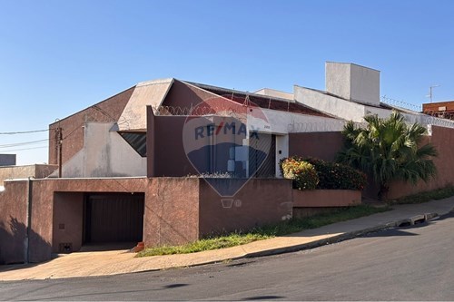 Venda-Casa-Rua Comandante Marcondes Salgado , 2288  - Esquina com Avenida Itatiaia  - Jardim Sumaré , Ribeirão Preto , São Paulo , 14025160-780121043-17