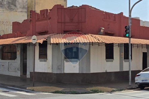 Venda-Casa Comercial-Rua Garilbaldi , 464  - posto de combustível em frente  - Centro , Ribeirão Preto , São Paulo , 14025190-780271079-3