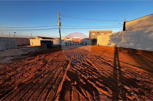 Venda-Terreno-Rua Diva Nunes Horácio , Q 29 L 03  - Jardim Bonsucesso , Franca , São Paulo , 14406843-780231007-110