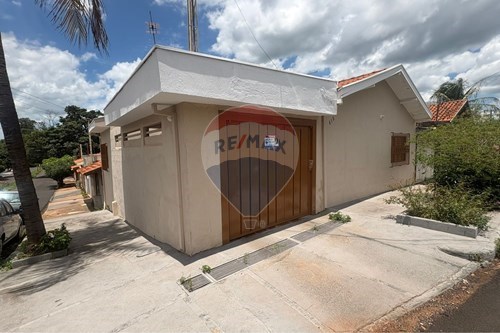 Venda-Casa-Rua 11 , 815  - Centro , Orlândia , São Paulo , 14620000-780111055-5