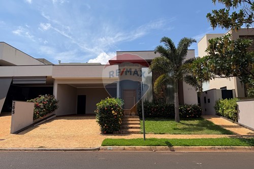 Venda-Casa de Condomínio-Avenida Luiz Eduardo Toledo Prado , 4100  - Fica localizado na Av do Shopping Iguatemi  - Vila do Golf , Ribeirão Preto , São Paulo , 14027250-780251026-26