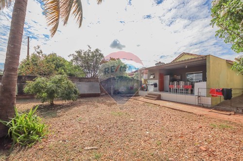 Venda-Casa-Rua José Antônio Fernandes Sobrinho , 77  - Próximo Supermercado Elzio  - Aparecida , Jaboticabal , São Paulo , 14882046-780201027-11