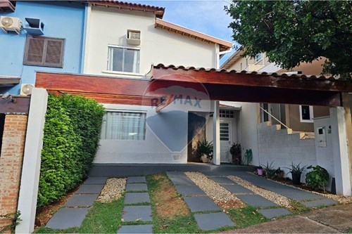 Venda-Casa de Condomínio-Avenida Guilhermina Cunha Coelho , 350  - Próximo ao Clube AABB e Supermercado Savegnago  - City Ribeirão , Ribeirão Preto , São Paulo , 14021520-780271014-34