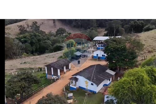 Venda-Chácara / Sítio / Fazenda-Rua Maestro Teotônio , 206  - Área rural  - Centro , Lagoinha , São Paulo , 12130000-780091101-2
