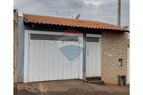 Venda-Casa-Rua Itamar Borsato , 74  - Centro , Sales Oliveira , São Paulo , 14660-000-780111003-51