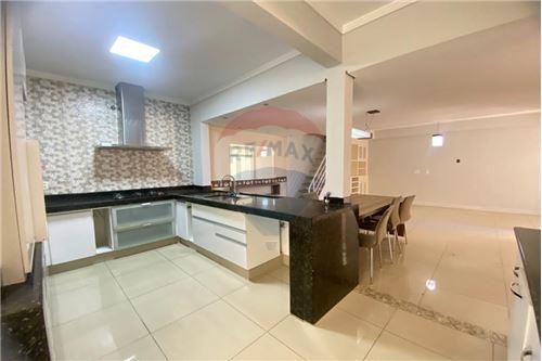 For Sale-House-Marechal Caxias , 2934  - Prolongamento Vila Duque de Caxias , Franca , São Paulo , 14401011-780231004-1