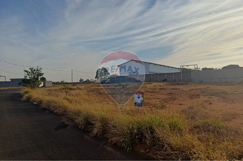 Venda-Terreno-Dr. Fernando Faleiros de Lima , QUADRA B, LOTE 10  - Distrito Industrial Caceres  - Centro , Restinga , São Paulo , 14430000-780231022-138