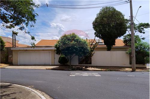 For Rent/Lease-House-Jardim Califórnia , Ribeirão Preto , São Paulo , 14026235-780181003-34