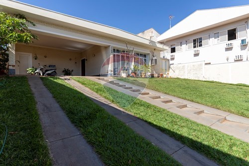 Venda-Casa-Rua São José , 2369  - Entre a Av Manir Calil e Rua Garibaldi  - Alto da Boa Vista , Ribeirão Preto , São Paulo , 14025180-780251002-9