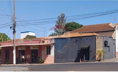 Venda-Casa-avenida 4 , 1053  - Centro , Orlândia , São Paulo , 14620000-780111003-46