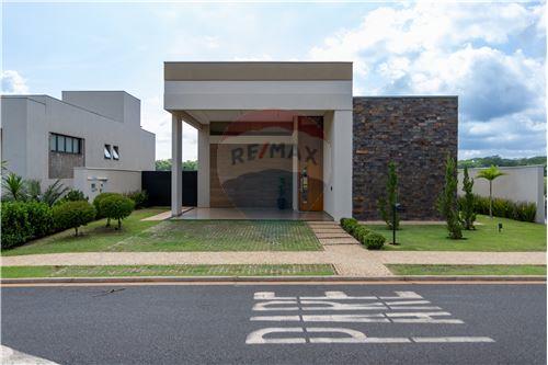 Venda-Casa de Condomínio-R. Dr. Paulo Roberto Carlucci , 22A  - Alphaville 3  - Alphaville , Ribeirão Preto , São Paulo , 14039-000-780161003-150