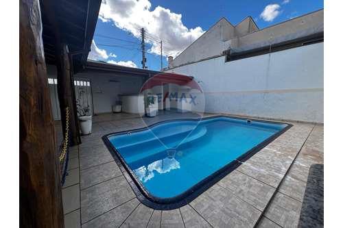 For Sale-House-Rua Professora Maria Faleiros , 1084  - Próximo a Igreja de Jesus Cristo  - Vila Industrial , Franca , São Paulo , 14403363-780231033-11