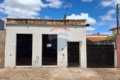 Venda-Casa-Avenida E , 391  - Jardim Boa Vista , Orlândia , São Paulo , 14620000-780111048-5