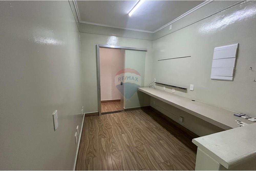 Ponto Comercial/ Loja - Venda - Franca , São Paulo - WhatsApp Image 2025-11-13 at 12.09.48 (7).jpeg - 780231042-176