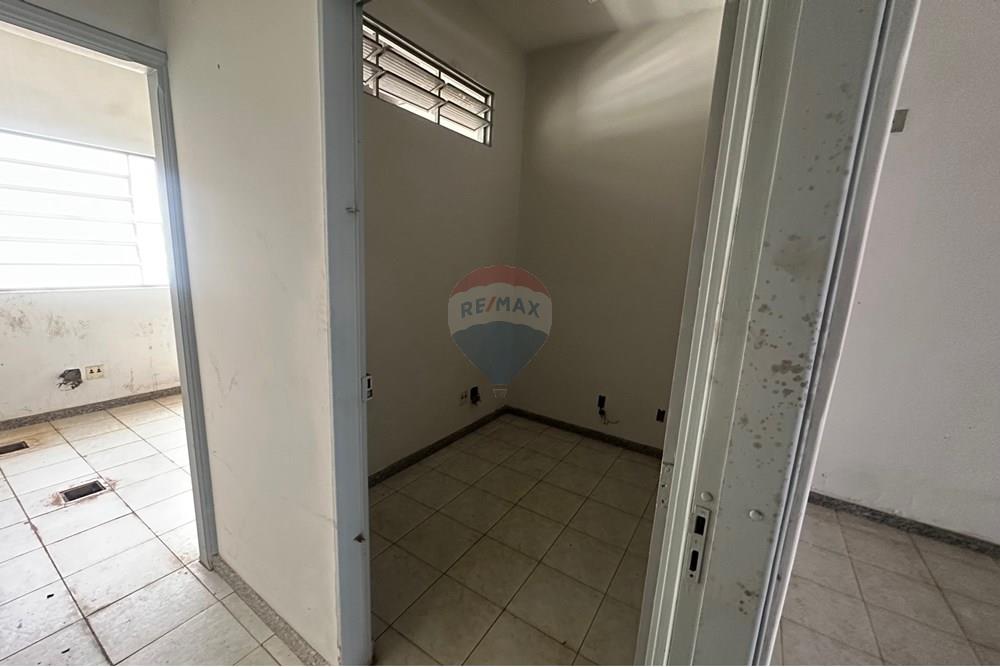 Galpão - Venda - Franca , São Paulo - IMG_3883.jpeg - 780231099-7