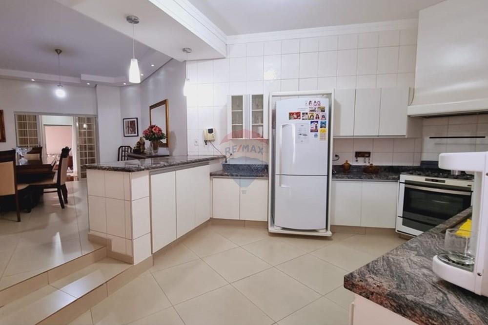 Casa - Venda - Franca , São Paulo - WhatsApp Image 2025-12-19 at 10.23.3241.jpeg - 780231022-143