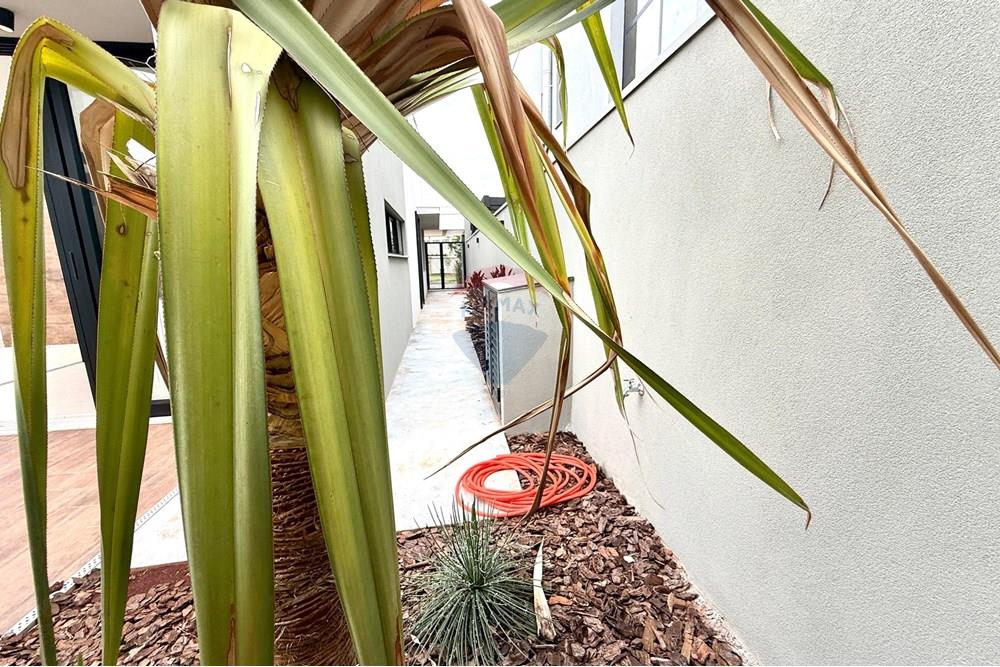 Casa de Condomínio - Venda - Ribeirão Preto , São Paulo - WhatsApp Image 2025-12-17 at 23.13.42 (2).jpeg - Jardim Externo - 780271030-13