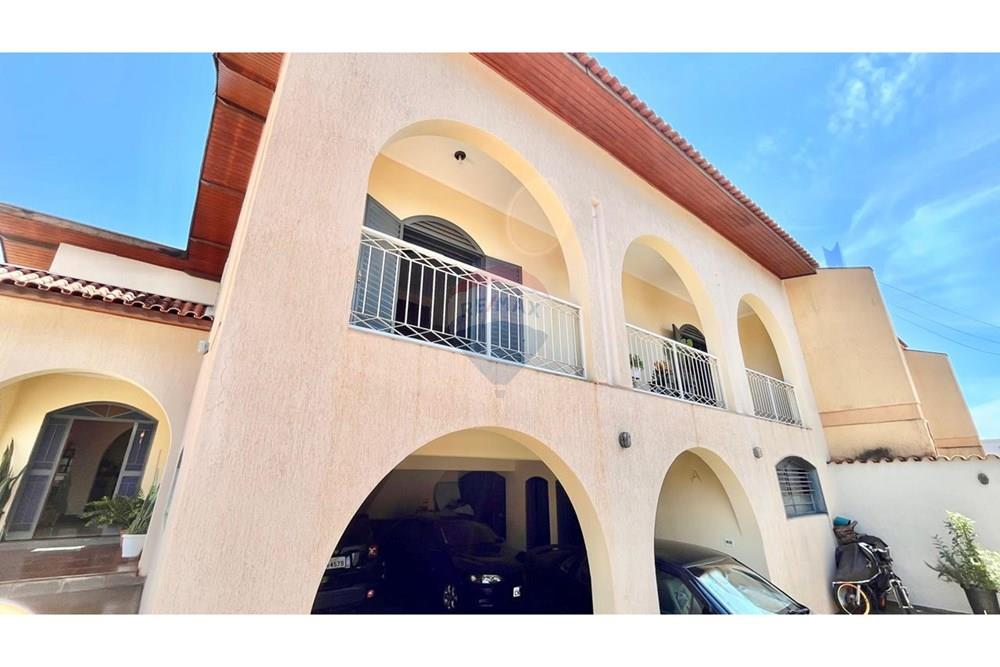 Sobrado - Venda - Ribeirão Preto , São Paulo - Fachada 1.7.jpeg - Garagem - 780091067-11