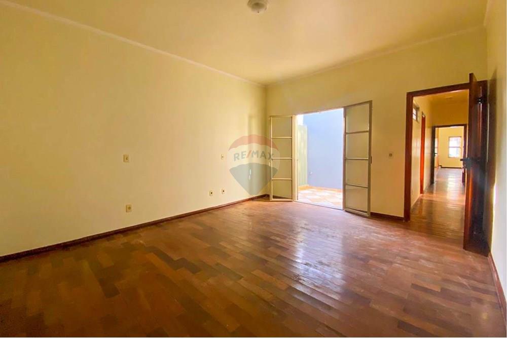 Casa - Venda - São Joaquim da Barra , São Paulo - WhatsApp Image 2025-08-18 at 10.25.25 (4).jpeg - 780301006-31