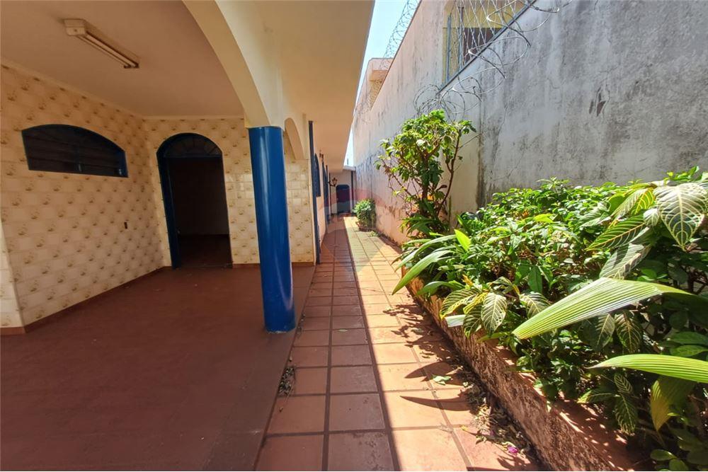 Casa - Venda - Ribeirão Preto , São Paulo - Corredor lateral - Corredor - 780091116-44