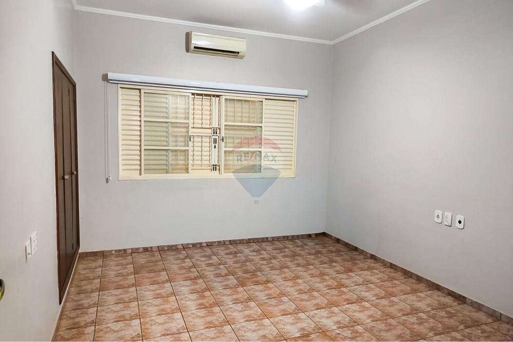 Casa - Venda - São Joaquim da Barra , São Paulo - WhatsApp Image 2026-02-04 at 13.31.56 (2).jpg - 780301007-21