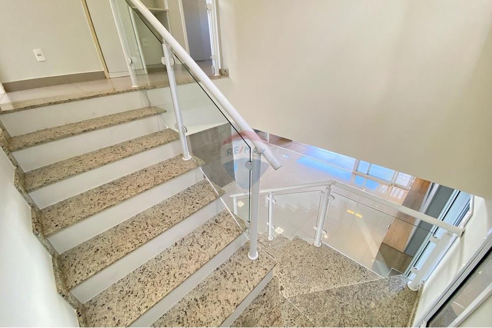 Casa de Condomínio - Venda - Ribeirão Preto , São Paulo - escada (2).jpg - Corredor - 780271030-11