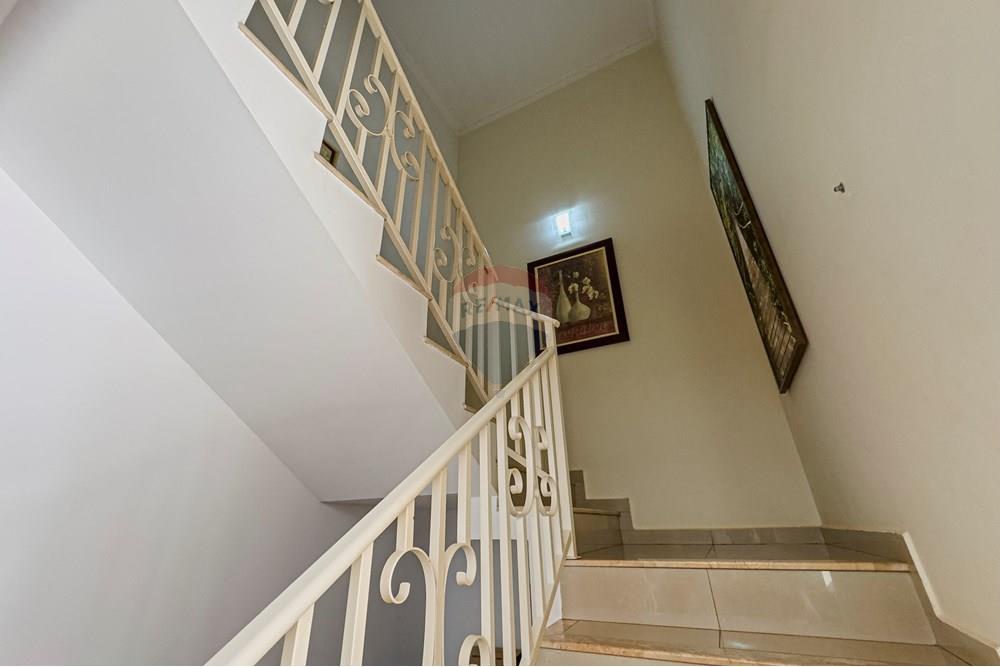 Casa de Condomínio - Venda - Ribeirão Preto , São Paulo - escada.jpg - 780151011-111