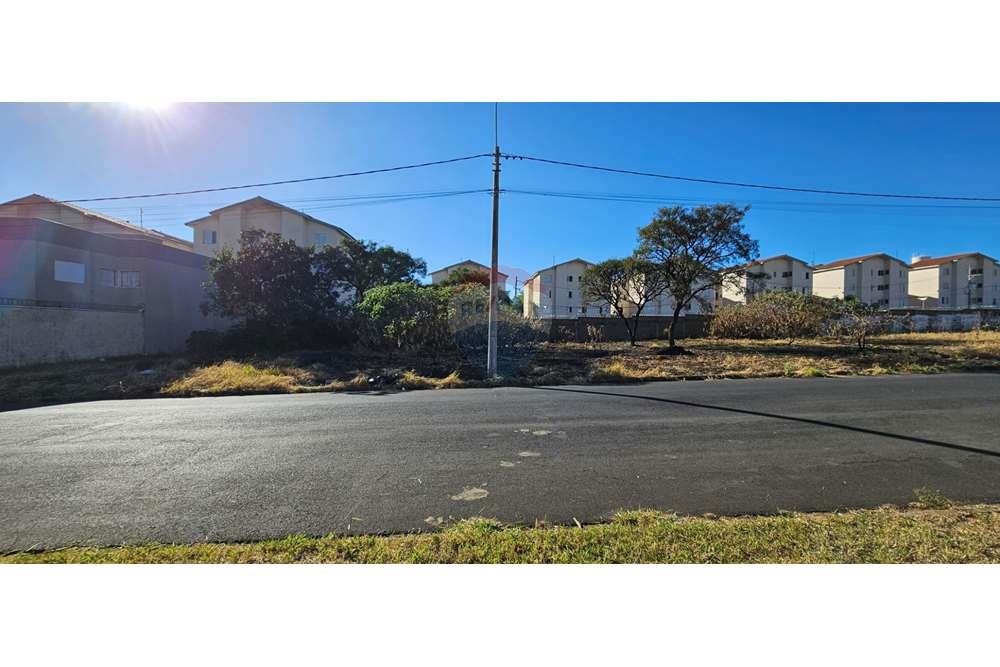 Terreno - Venda - Franca , São Paulo - 20240508_082626.jpg - 780231013-81