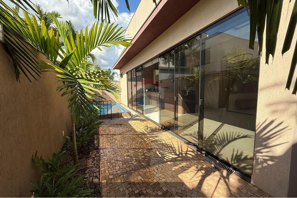 Casa de Condomínio - Venda - Ribeirão Preto , São Paulo - WhatsApp Image 2025-04-09 at 10.29.39 (2).jpeg - Quintal - 780091026-204