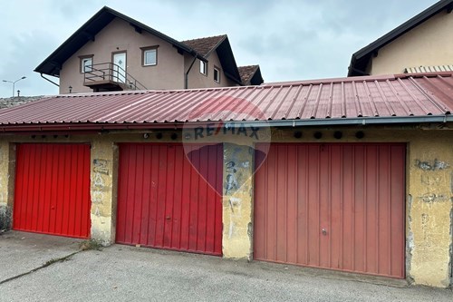 For Sale-Garage-Slobodana Jovanovića  -  Banja Luka, Bosnia and Herzegovina-820031047-902