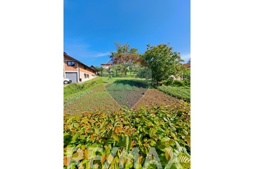ขาย-ที่ดินสำหรับอยู่อาศัย-Banja Luka, Bosna i Hercegovina-820031065-3