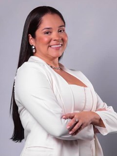 Isabella Aguiar - RE/MAX CAPITAL PROPERTIES