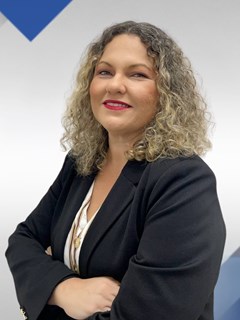 Flavia Moraes - RE/MAX AXEPRO