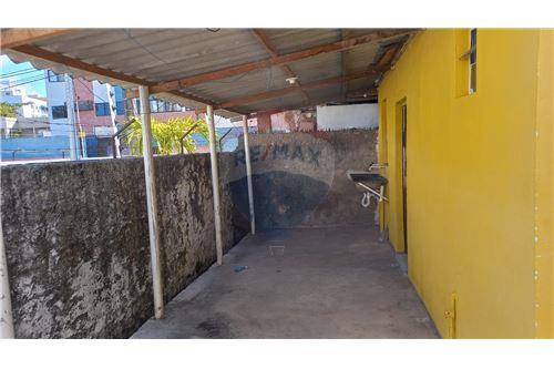 Venda-Casa-rua antônio lucena , 69  - loja da bateria moura  na av. caxangá  - Prado , Recife , Pernambuco , 50720300-850501025-3